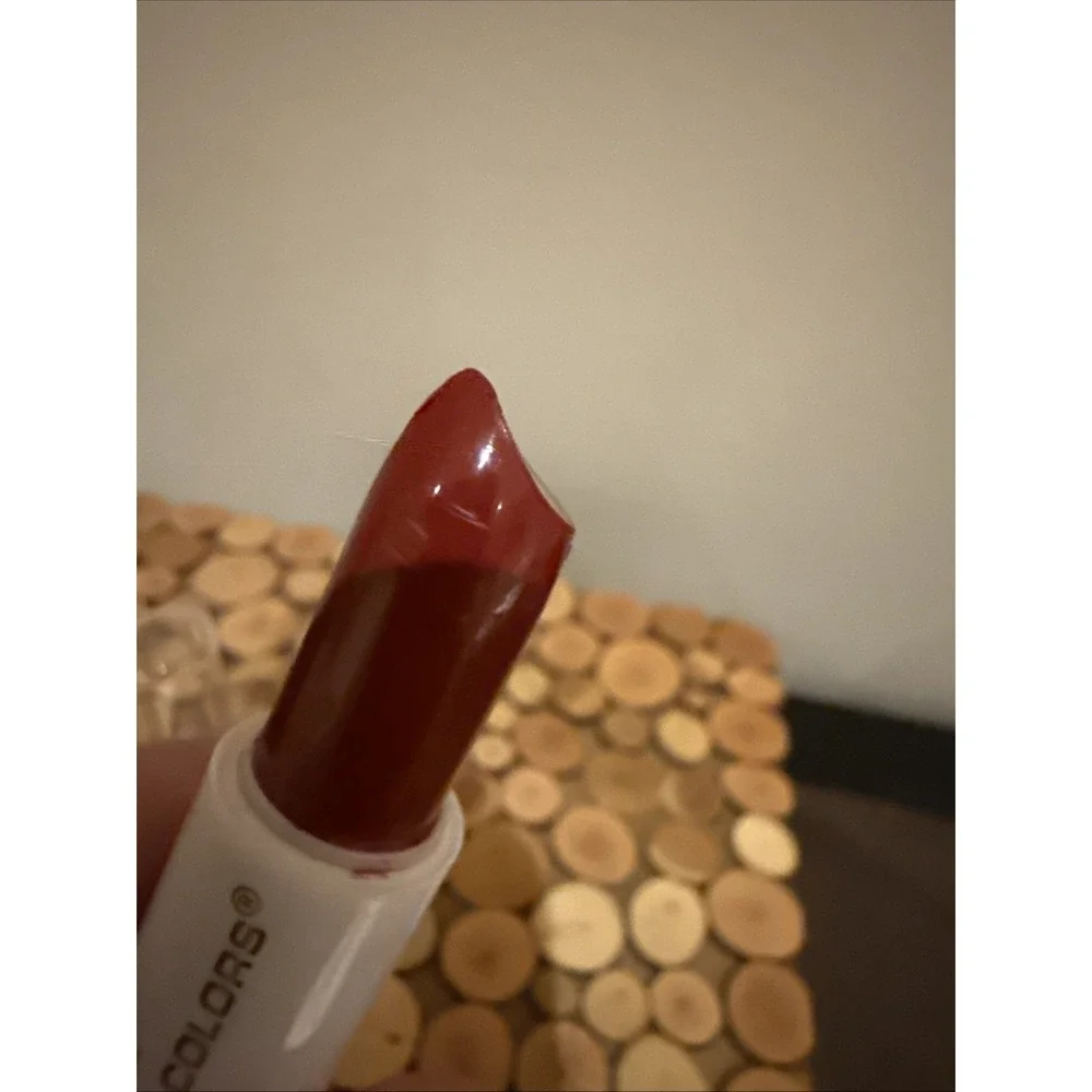 L.A. Colors‎ BLC3 Luscious Wine Lipstick NWOB Tiny Tip Damage